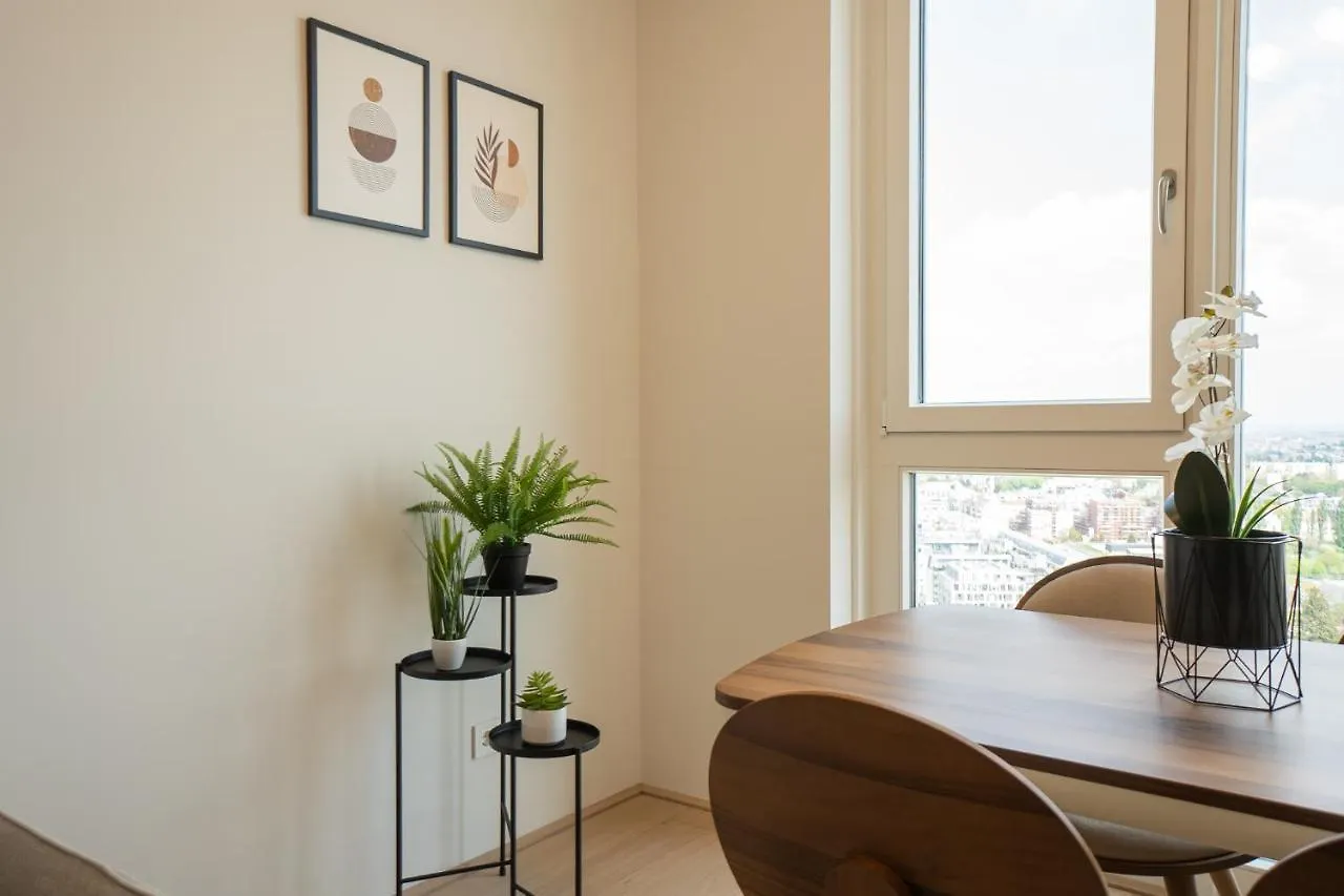 Posh Apartment On 22Nd Floor + Loggia, Pool, Gym, Sauna Vienna Austria