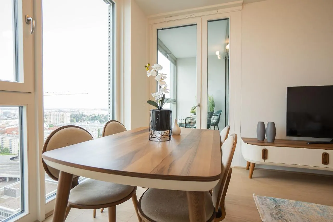 Posh Apartment On 22Nd Floor + Loggia, Pool, Gym, Sauna Vienna 0*,  Austria