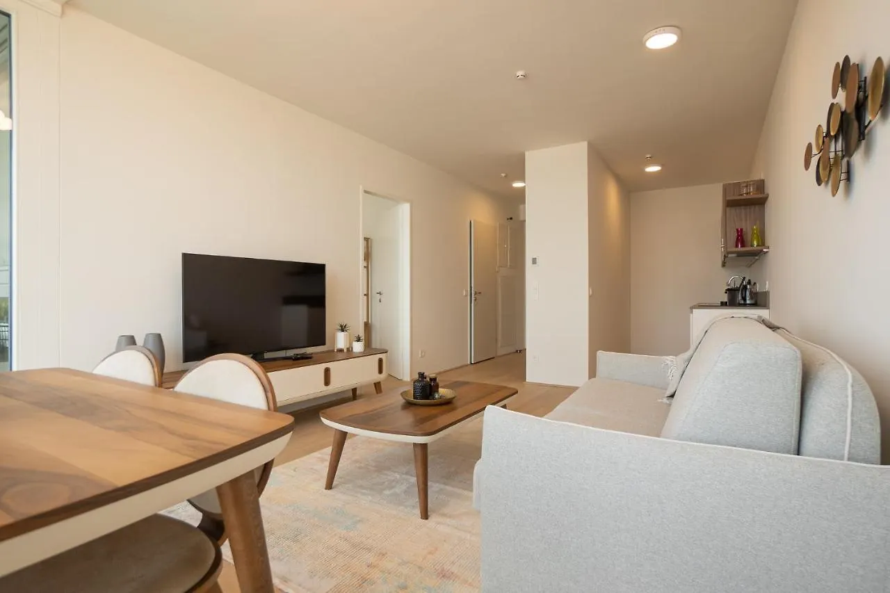 Posh Apartment On 22Nd Floor + Loggia, Pool, Gym, Sauna Vienna