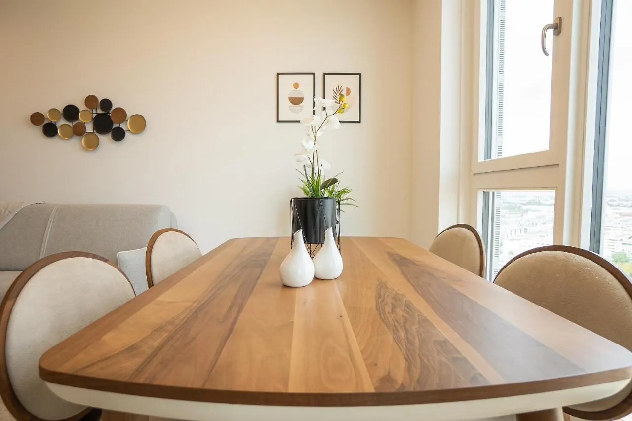 Posh Apartment On 22Nd Floor + Loggia, Pool, Gym, Sauna Vienna