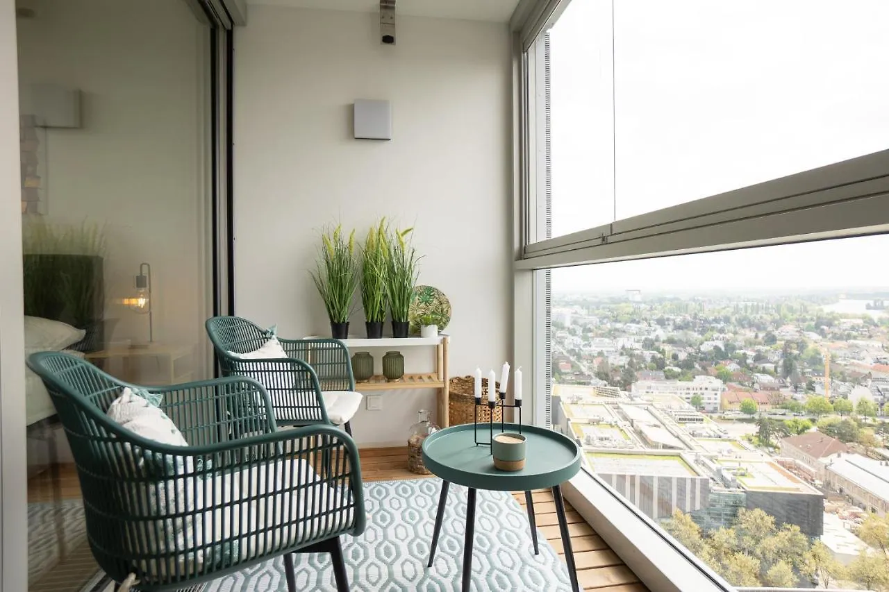 Posh Apartment On 22Nd Floor + Loggia, Pool, Gym, Sauna Vienna