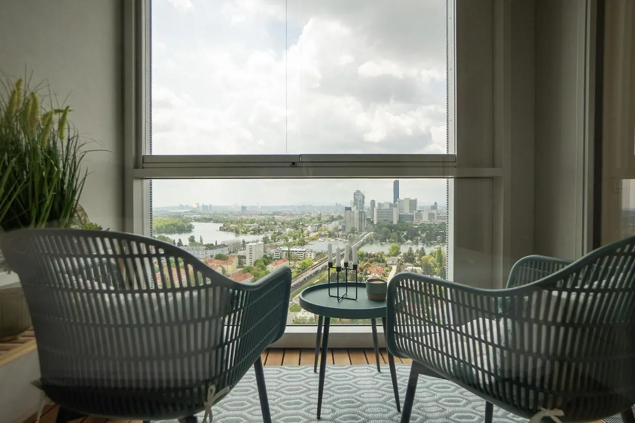 Posh Apartment On 22Nd Floor + Loggia, Pool, Gym, Sauna Vienna 0*,