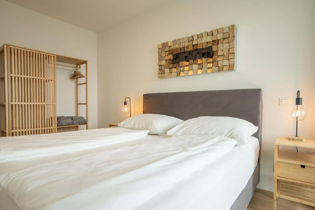 Posh Apartment On 22Nd Floor + Loggia, Pool, Gym, Sauna Vienna