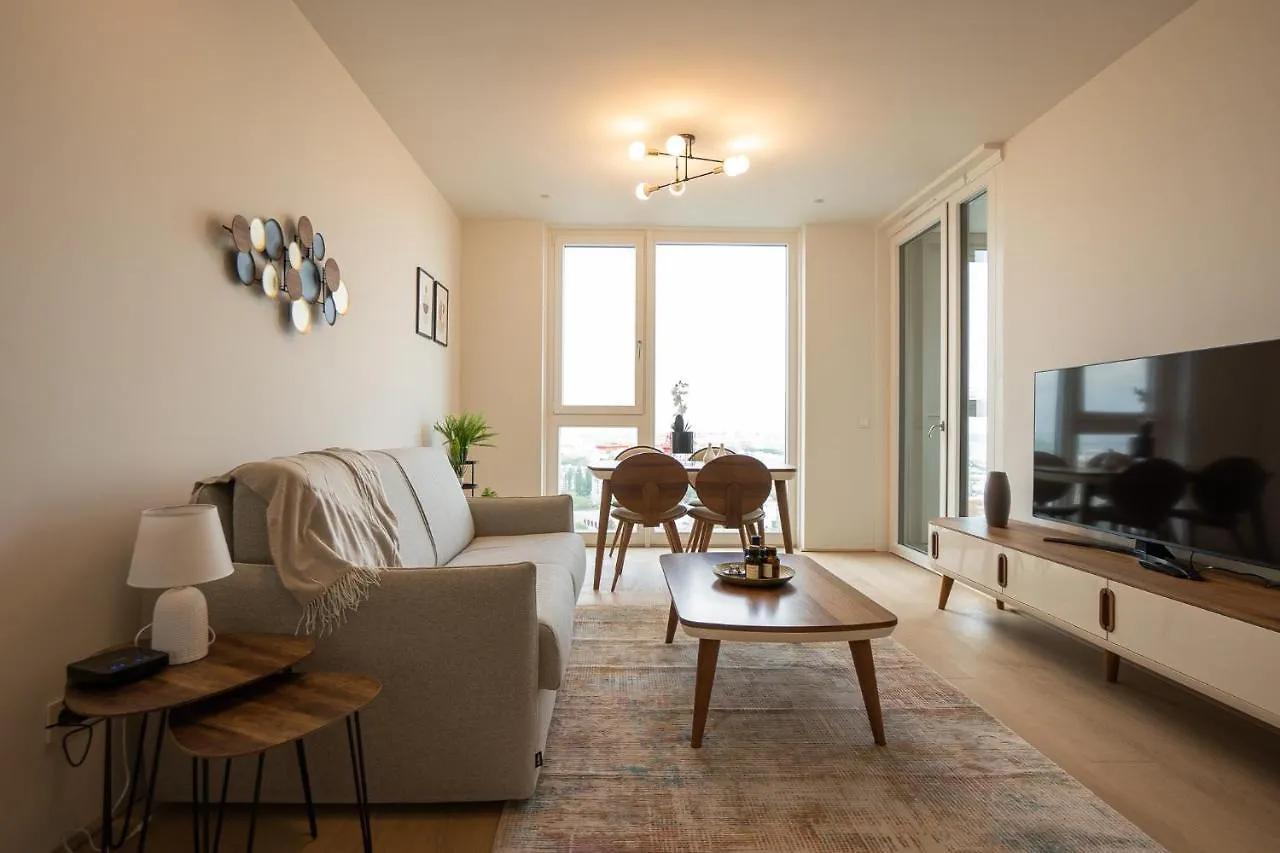 Posh Apartment On 22Nd Floor + Loggia, Pool, Gym, Sauna Wiedeń