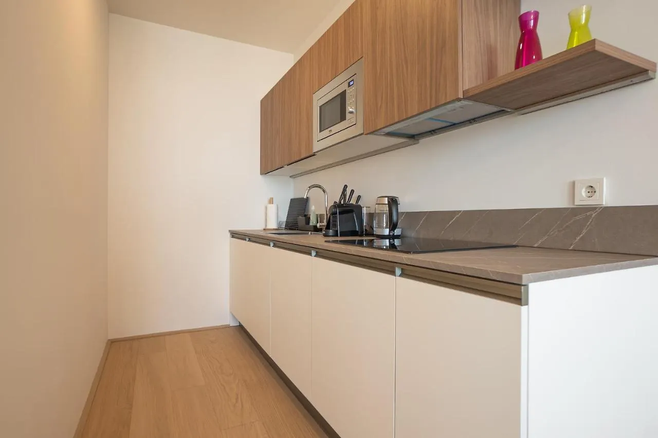Posh Apartment On 22Nd Floor + Loggia, Pool, Gym, Sauna Vienna