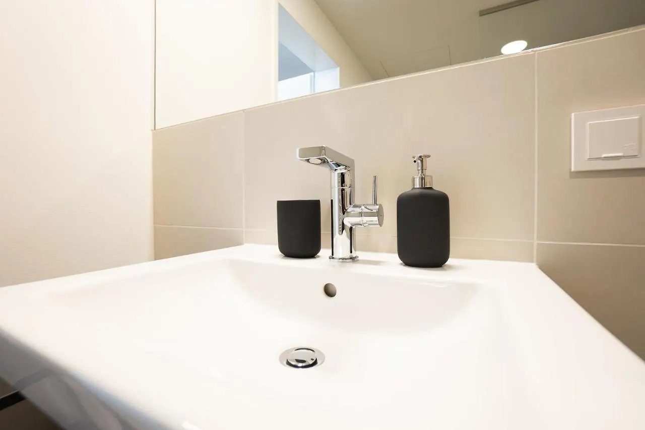 Posh Apartment On 22Nd Floor + Loggia, Pool, Gym, Sauna Vienna