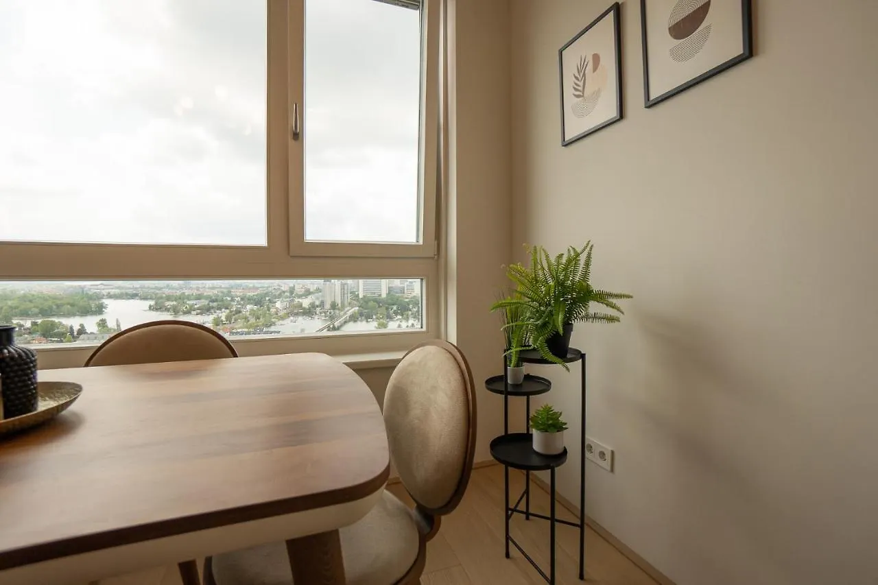 Posh Apartment On 22Nd Floor + Loggia, Pool, Gym, Sauna Vienna