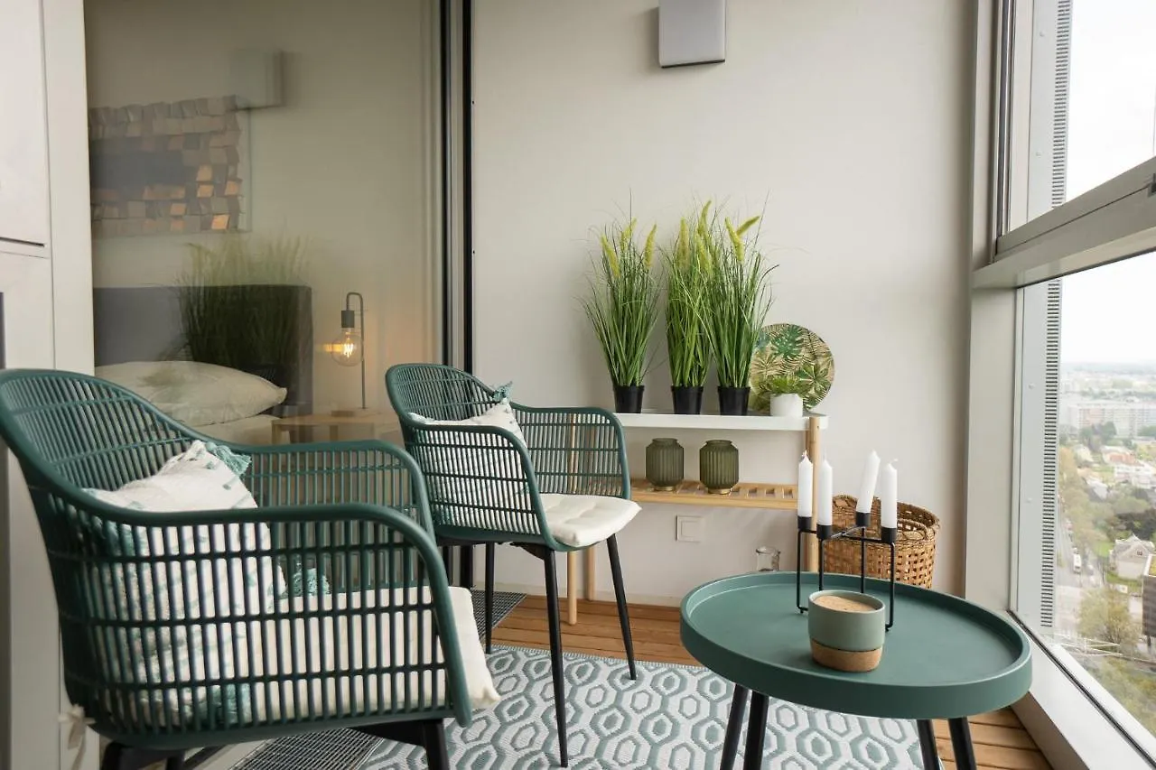 Posh Apartment On 22Nd Floor + Loggia, Pool, Gym, Sauna Vienna